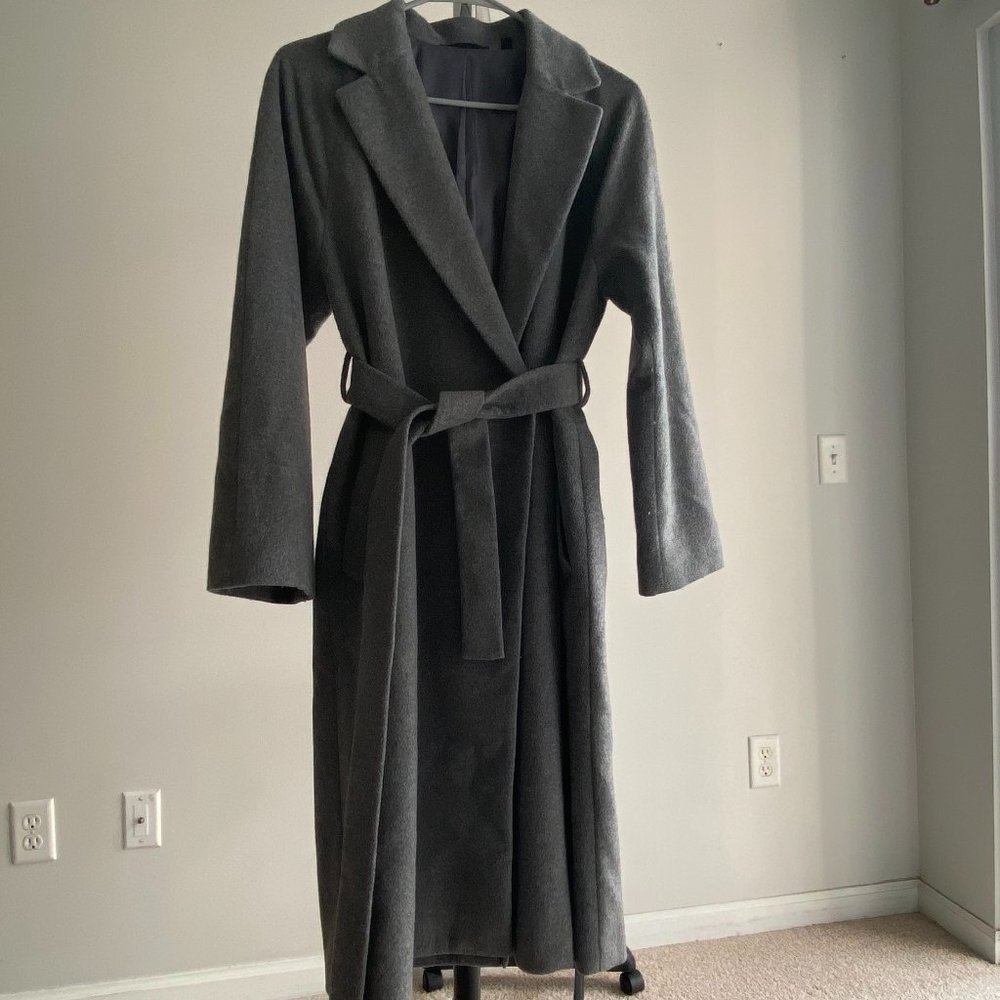 Elegant Gray Women's Coat